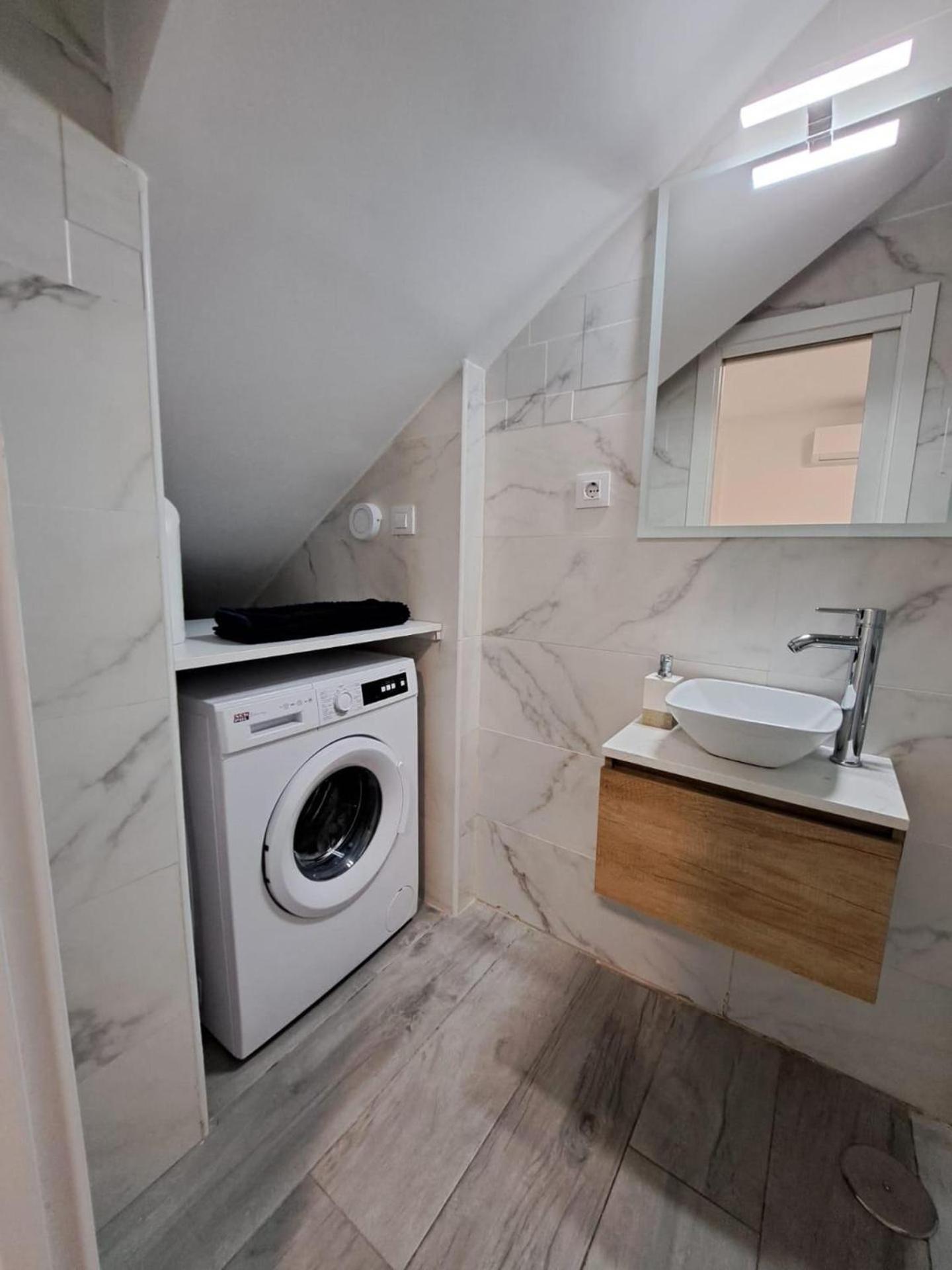 Appartamento Cozy Up To 6 Persons 3 Min To Metro *