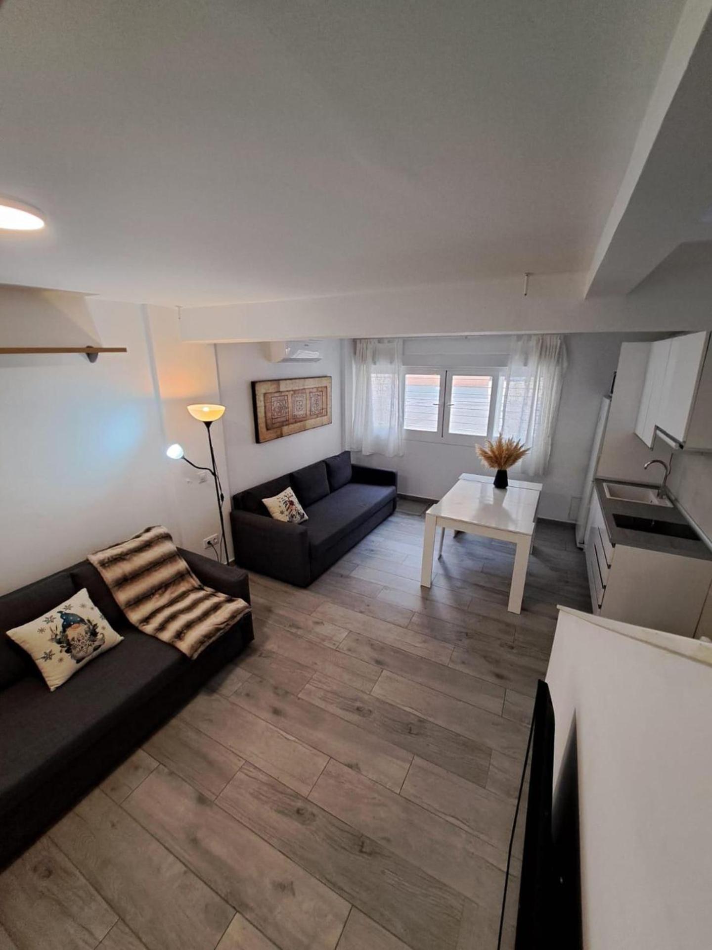 Appartamento Cozy Up To 6 Persons 3 Min To Metro *